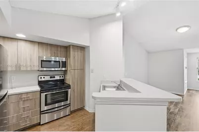 437 Vista Isles Dr #2224, Sunrise, FL 33325 - Photo 14