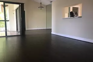 337 Ives Dairy Rd, Miami, FL 33179 - Photo 4