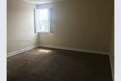 337 Ives Dairy Rd #1, Miami, FL 33179 - Photo 6