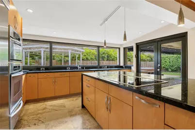 8035 SW 89th Ct #0, Miami, FL 33173 - Photo 14