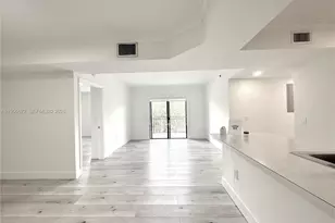 9340 Fontainebleau Blvd, Miami, FL 33172 - Photo 1