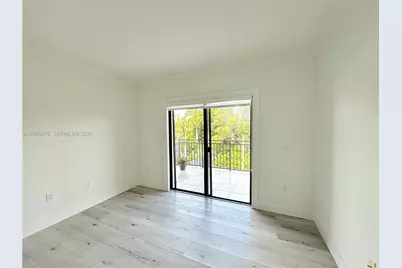 9340 Fontainebleau Blvd #406, Miami, FL 33172 - Photo 12