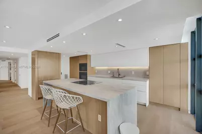 1111 Crandon Blvd #A808, Key Biscayne, FL 33149 - Photo 6