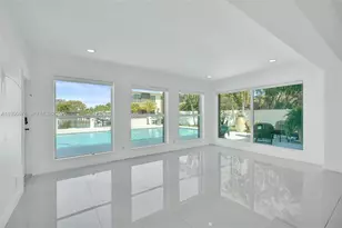 1995 N Hibiscus Dr, North Miami, FL 33181 - Photo 26