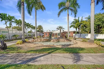 1995 N Hibiscus Dr, North Miami, FL 33181 - Photo 42