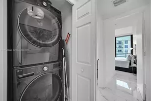 460 NE 28th St, Miami, FL 33137 - Photo 16