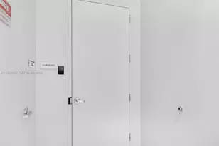 460 NE 28th St, Miami, FL 33137 - Photo 58