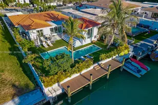 7770 Hawthorne Ave, Miami Beach, FL 33141 - Photo 2