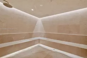 5775 Collins Ave, Miami Beach, FL 33140 - Photo 30