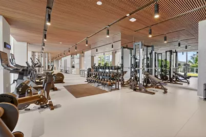 5775 Collins Ave #405, Miami Beach, FL 33140 - Photo 34