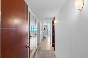 5660 Collins Ave, Miami Beach, FL 33140 - Photo 34