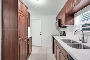 6401 Grant St, Hollywood, FL 33024 - Photo 12