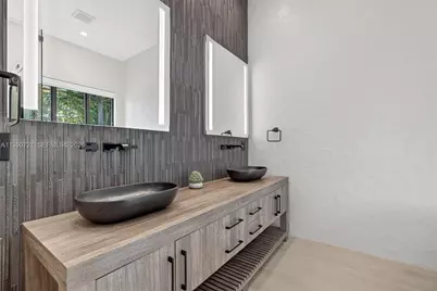 1529 SE 2nd Ct, Fort Lauderdale, FL 33301 - Photo 16