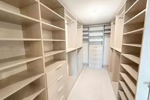 400 Sunny Isles Blvd, Sunny Isles Beach, FL 33160 - Photo 18