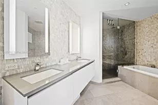 88 SW 7th St, Miami, FL 33130 - Photo 16