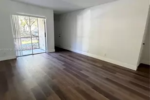 300 Gardens Dr, Pompano Beach, FL 33069 - Photo 6