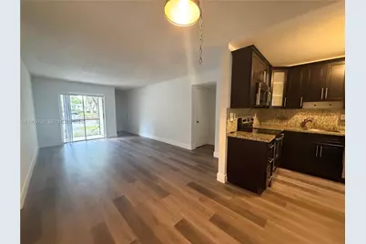 300 Gardens Dr #104, Pompano Beach, FL 33069 - Photo 2