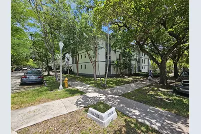 235 Antilla Ave #4, Coral Gables, FL 33134 - Photo 2