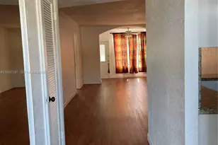 8515 Sunrise Lakes Blvd, Sunrise, FL 33322 - Photo 16