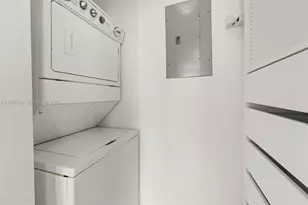 244 Biscayne Blvd, Miami, FL 33132 - Photo 6