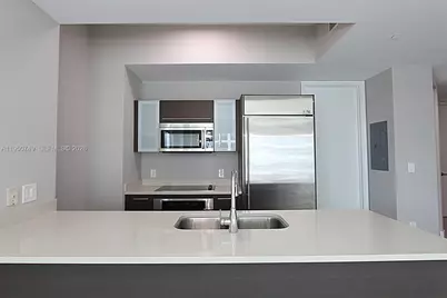 500 Brickell Ave #4110, Miami, FL 33131 - Photo 8