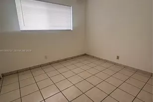 365 W 13th St, Hialeah, FL 33010 - Photo 10