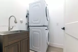 1355 NW 42nd St, Miami, FL 33142 - Photo 22