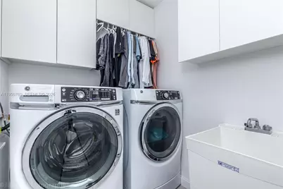 55 SW 9th St #PH4603, Miami, FL 33130 - Photo 44