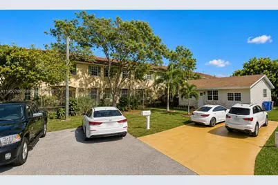 6120 SW 19th St, North Lauderdale, FL 33068 - Photo 24