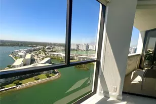 1000 W Island Blvd, Aventura, FL 33160 - Photo 20