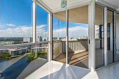 1000 W Island Blvd #2410, Aventura, FL 33160 - Photo 14