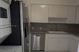 1450 Brickell Bay Dr, Miami, FL 33131 - Photo 14