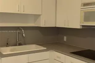 1450 Brickell Bay Dr, Miami, FL 33131 - Photo 12