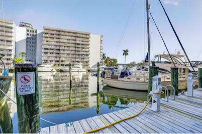 2475 NW 16th St Rd #310, Miami, FL 33125 - Photo 2