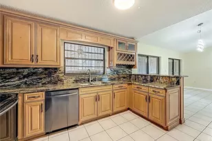 12787 NW 10th Ln, Miami, FL 33182 - Photo 14