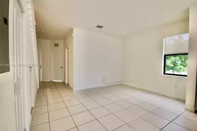 3408 W 111th Pl, Hialeah, FL 33018 - Photo 6