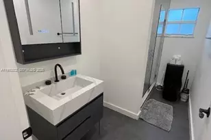 270 NW 41st St, Miami, FL 33127 - Photo 20