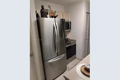 18318 NW 68 Av #E, Hialeah, FL 33015 - Photo 2