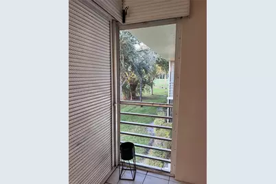 907 Cypress Ter #203, Pompano Beach, FL 33069 - Photo 20