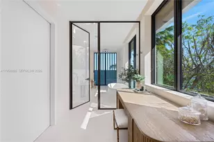 1417 N Venetian Way, Miami, FL 33139 - Photo 46