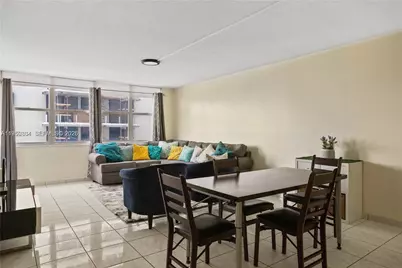 6039 Collins Ave #809, Miami Beach, FL 33140 - Photo 8