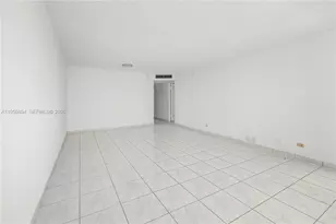 6039 Collins Ave, Miami Beach, FL 33140 - Photo 34
