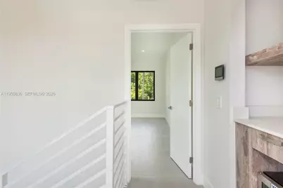 101 SW 25th Rd, Miami, FL 33129 - Photo 22