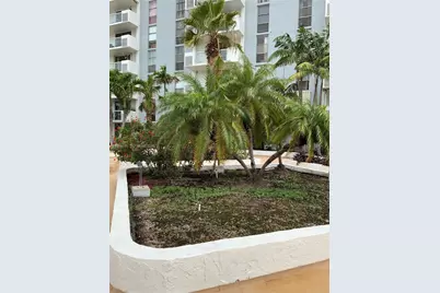 13499 Biscayne Blvd #PH1704, North Miami, FL 33181 - Photo 4