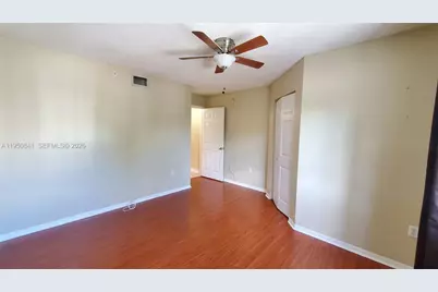 577 SW 111th Ln #203, Pembroke Pines, FL 33025 - Photo 16