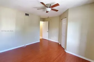 577 SW 111th Ln, Pembroke Pines, FL 33025 - Photo 16