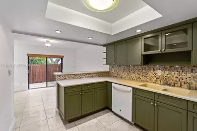 7064 SW 114th Pl #B, Miami, FL 33173 - Photo 8