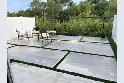 784 SE 19th St #784, Homestead, FL 33034 - Photo 4