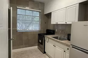 901 Pennsylvania Ave, Miami Beach, FL 33139 - Photo 18