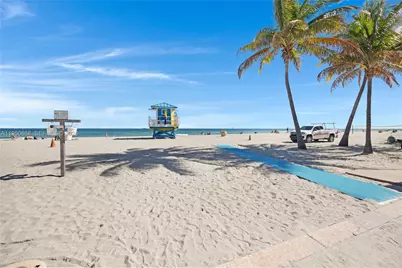 320 New York St, Hollywood, FL 33019 - Photo 4